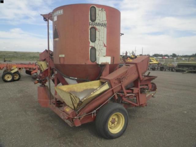 Image of Farmhand 817 equipment image 3