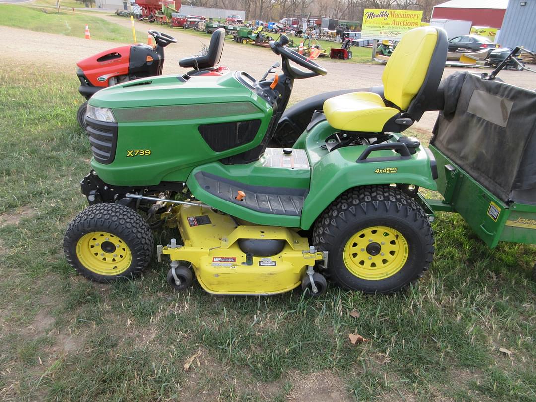 Image of John Deere X739 Primary image