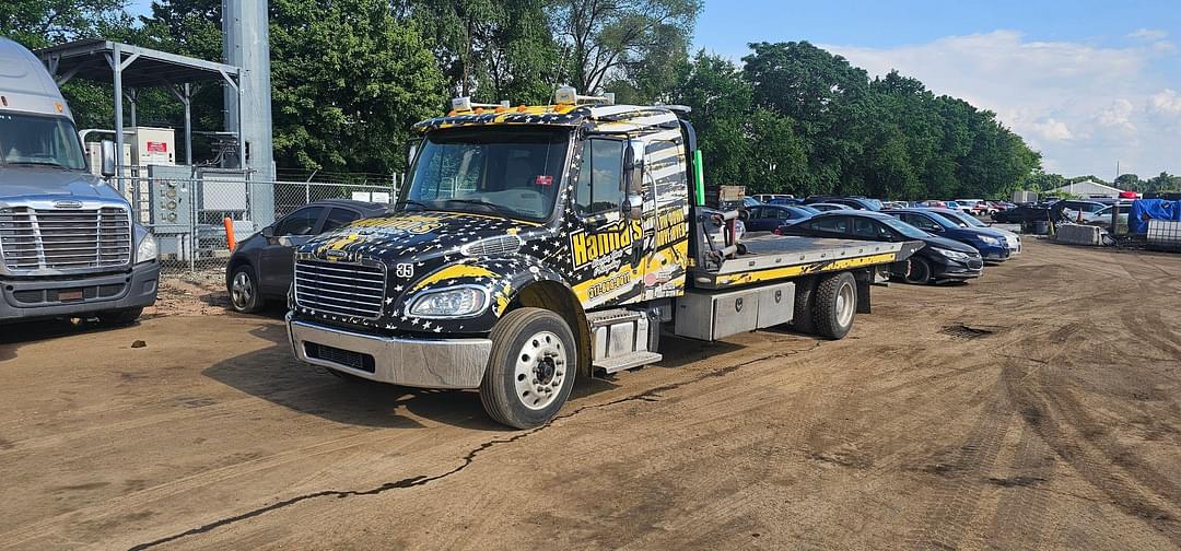 Image of Freightliner M2 Primary image