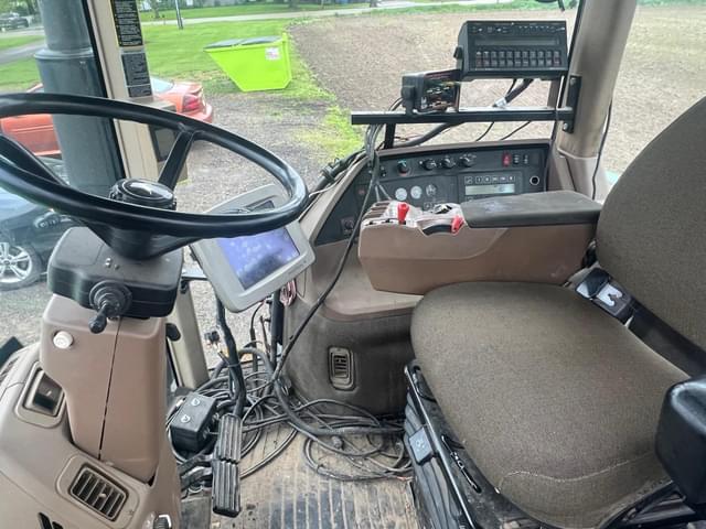 Image of John Deere 8200 equipment image 4