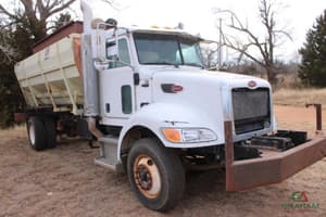 2008 Peterbilt 335 Image