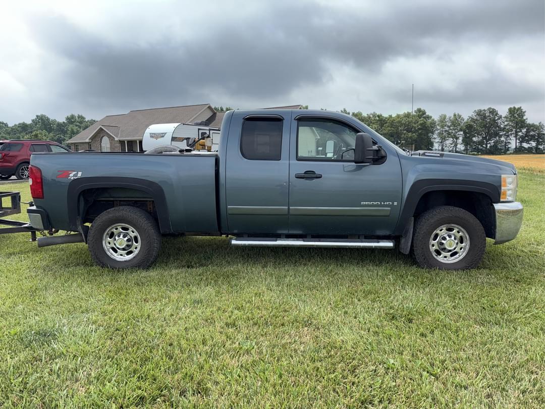 Image of Chevrolet Z71 Primary image