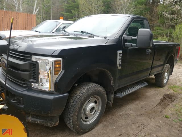 Image of Ford F-250 equipment image 1
