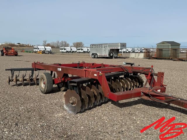 Image of Case IH 770 equipment image 2