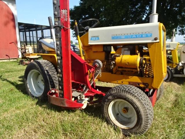 Image of Cub Cadet 123 equipment image 1