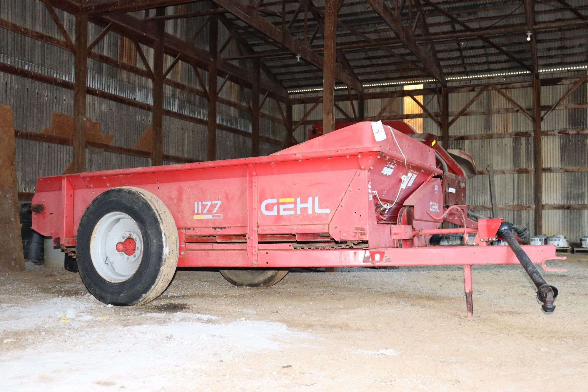 Gehl 1177 Equipment Image0