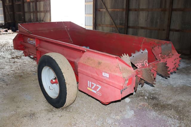 Image of Gehl 1177 equipment image 4