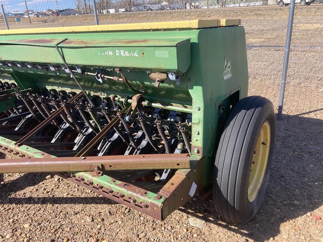 Image of John Deere 8300 Primary image