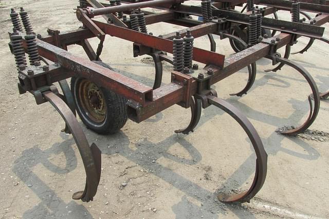 Image of International Harvester 55 equipment image 3