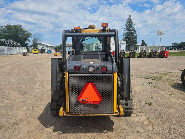 Image of John Deere 323D equipment image 3