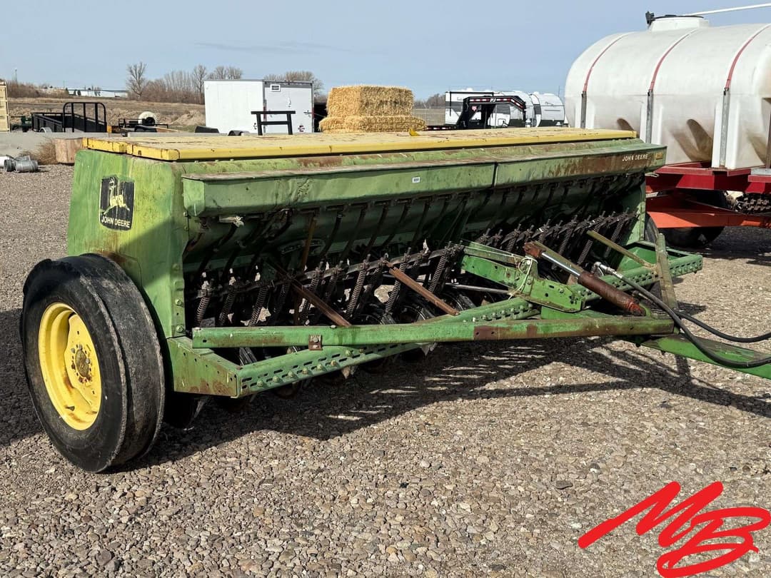 Image of John Deere 8300 Primary image