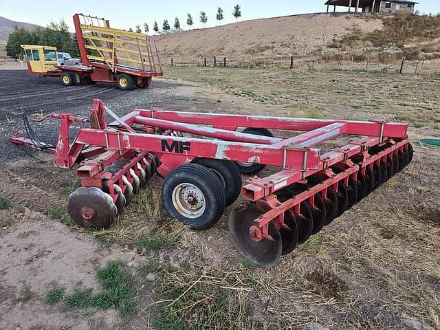 Image of Massey Ferguson 730 equipment image 1