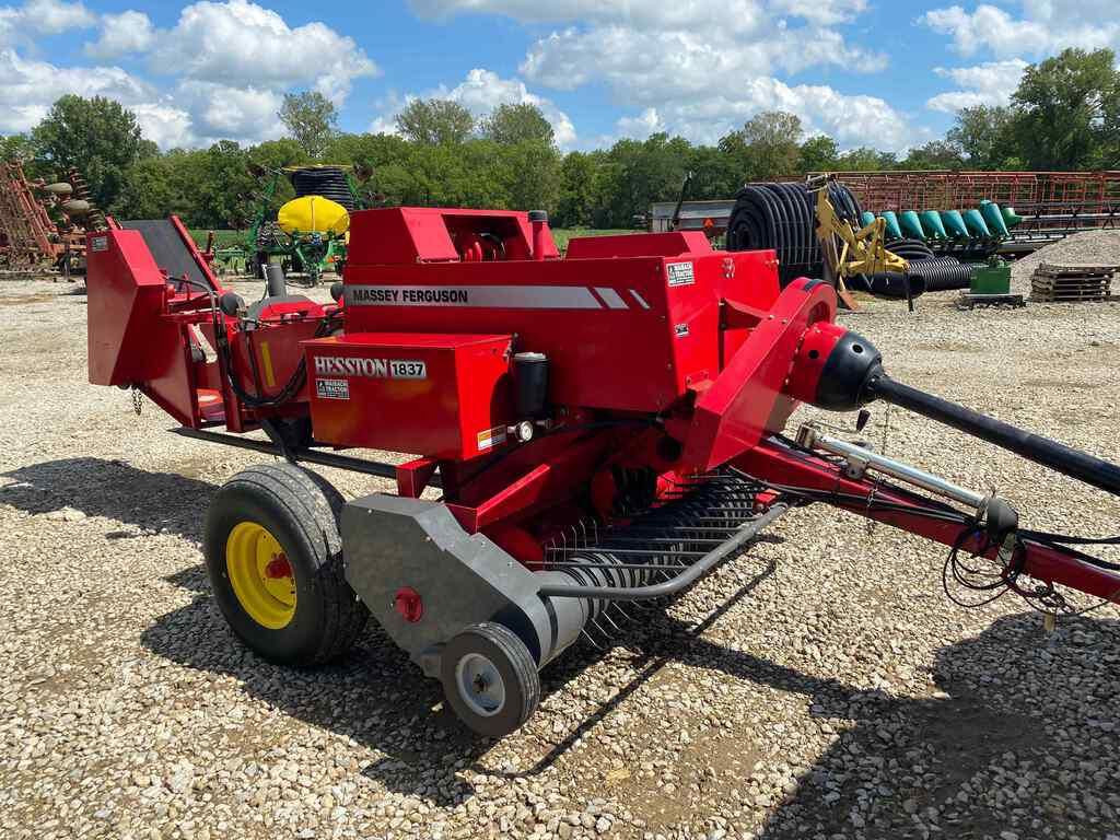 Main image Massey Ferguson 1837