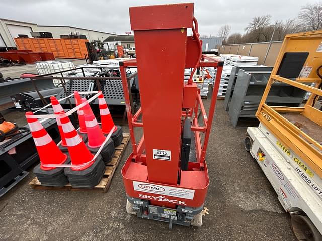 Image of Sky Jack SJ12 equipment image 1