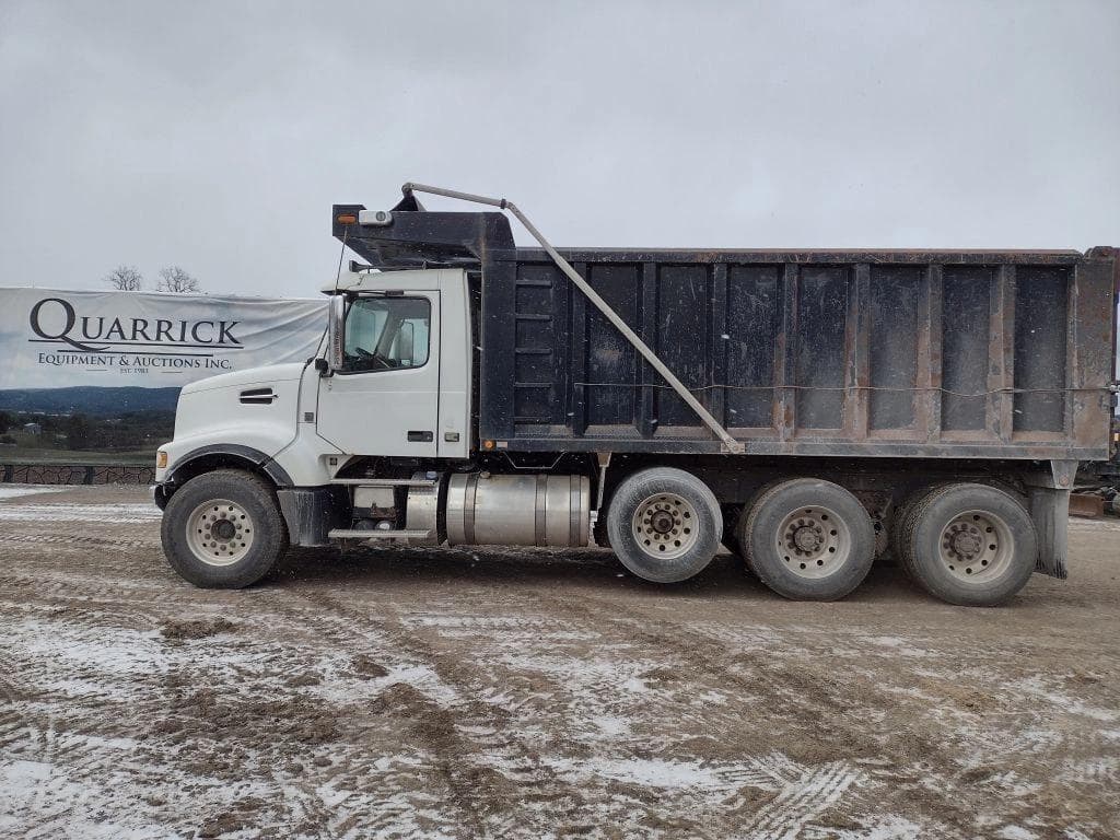 Image of Volvo VHD Primary image