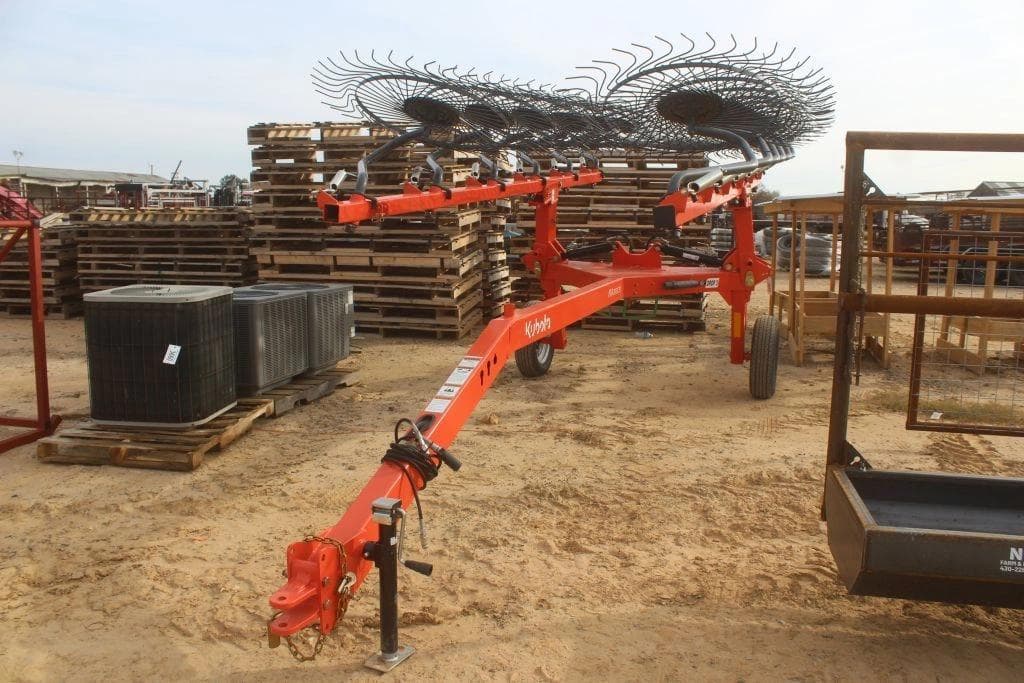 Image of Kubota RA212CR Image 1