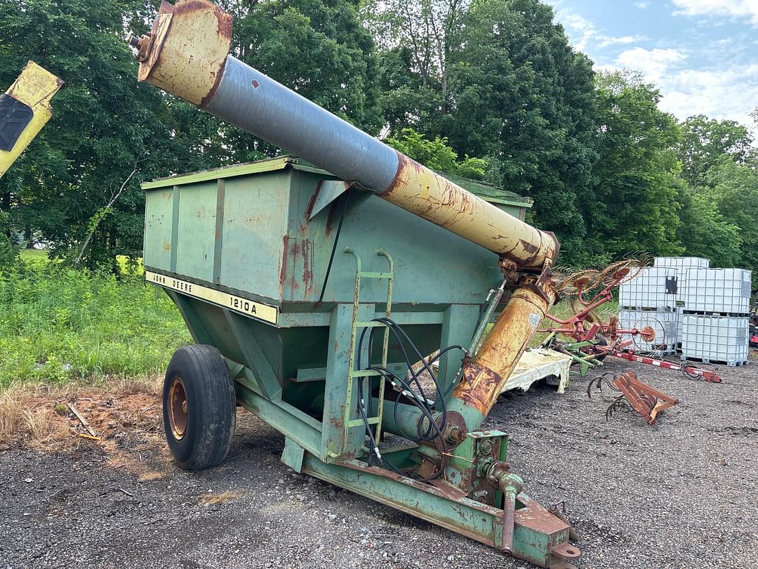Image of John Deere 1210A Image 0