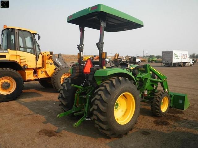 Image of John Deere 4044M equipment image 3