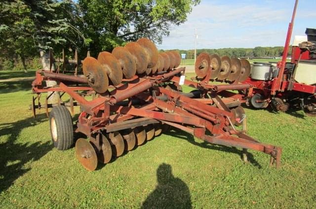 Image of International Harvester 470 equipment image 1