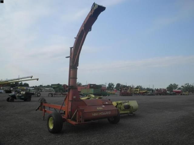 Image of New Holland 890 equipment image 3