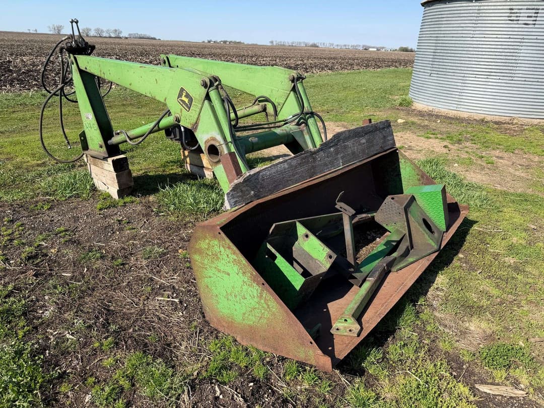 Image of John Deere 148 Primary image