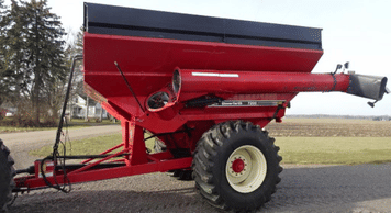 Main image Unverferth 7200