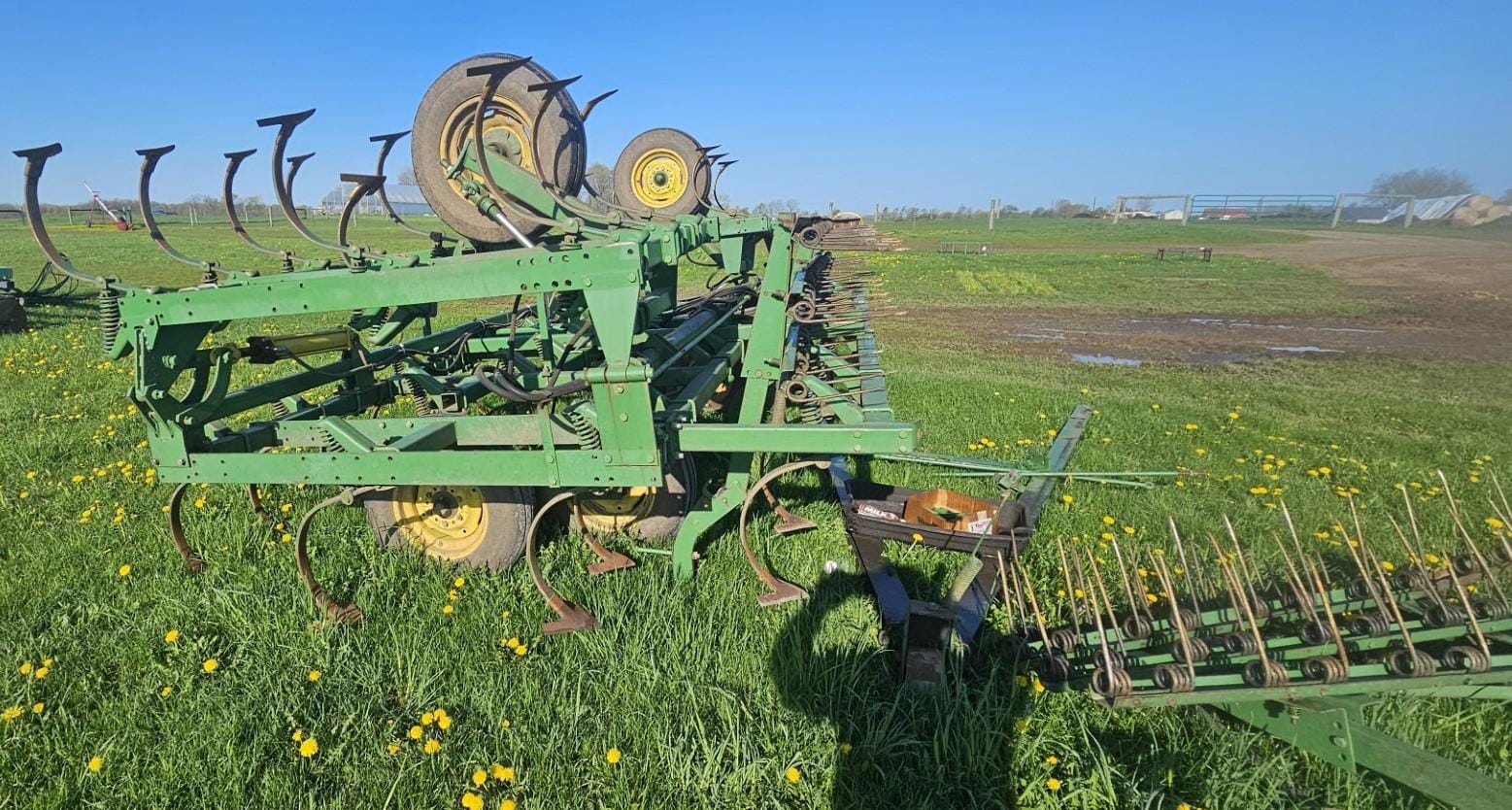Main image John Deere 1010