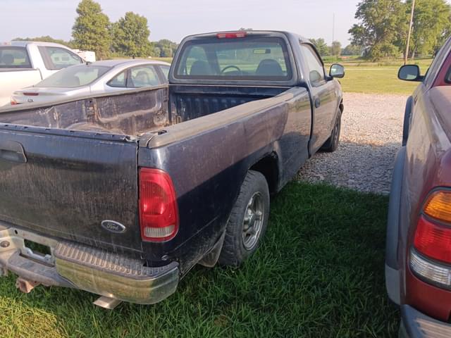 Image of Ford F-150 equipment image 4