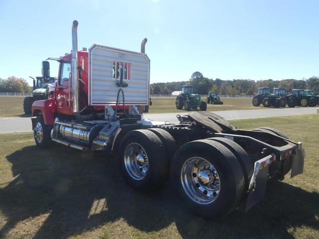 Image of Mack PI64T equipment image 3