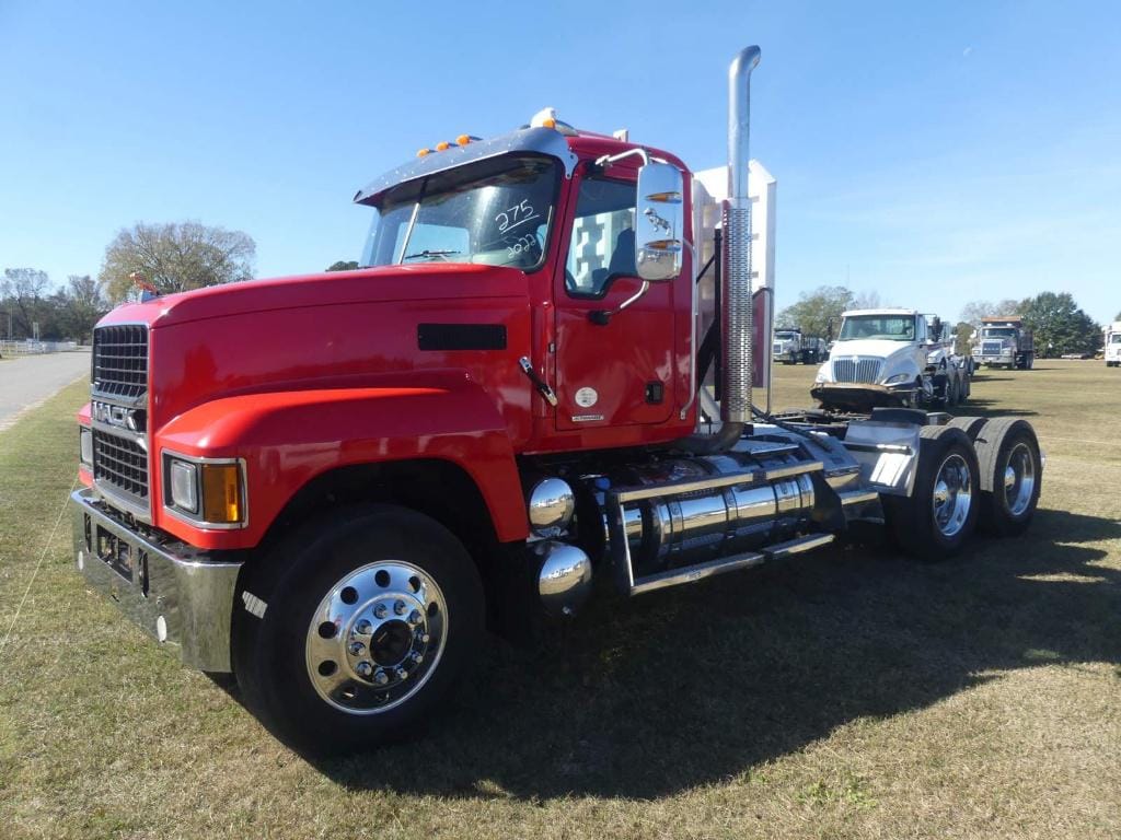 2022 Mack PI64T Equipment Image0