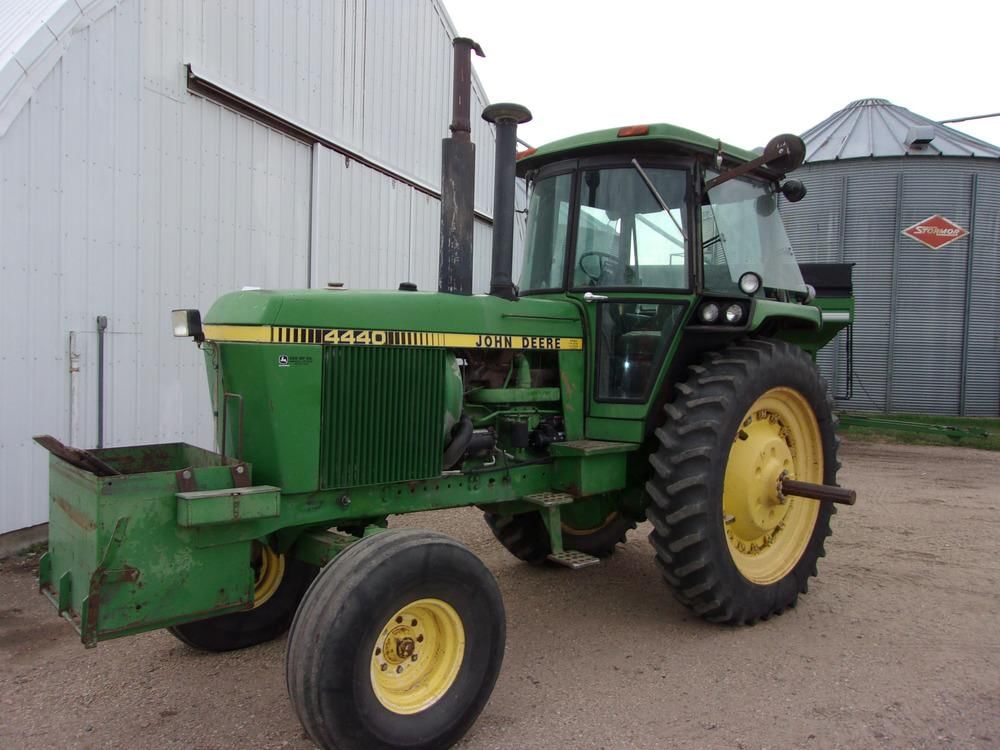 Main image John Deere 4440