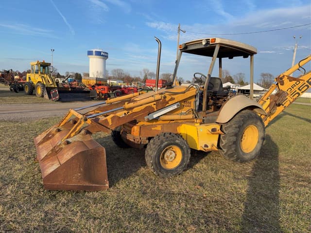 Image of Ford 555E equipment image 1