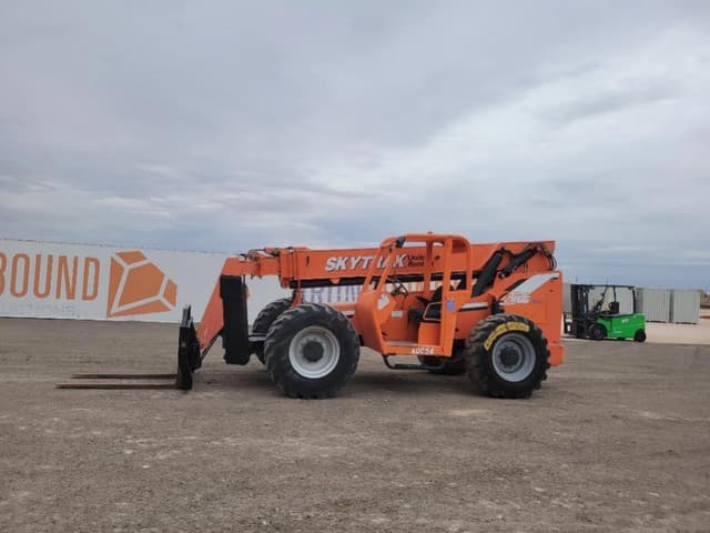 Image of Skytrak 10054 equipment image 1