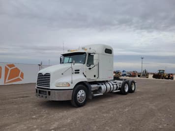 Main image Mack CXU613