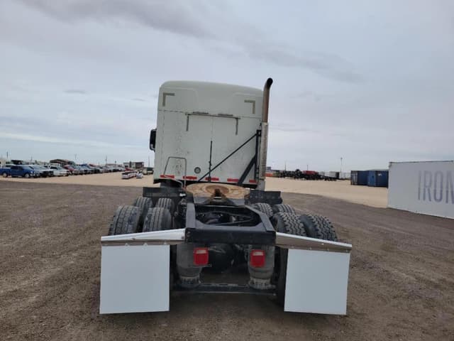 Image of Mack CXU613 equipment image 4