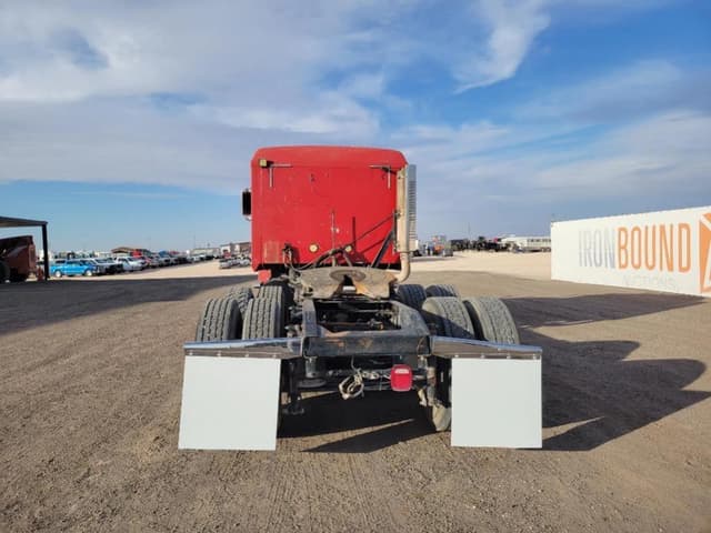 Image of Mack Maxi Cruise equipment image 2