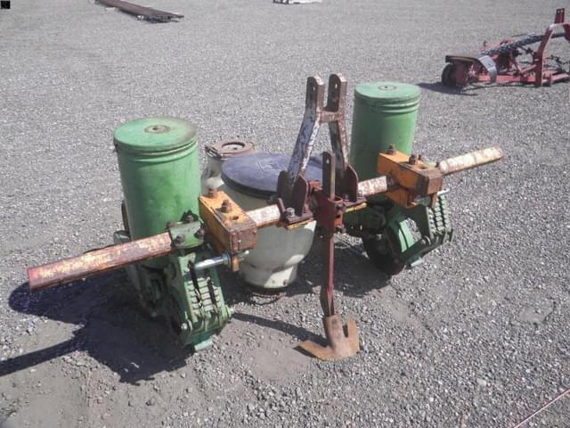 Image of John Deere 71 equipment image 1