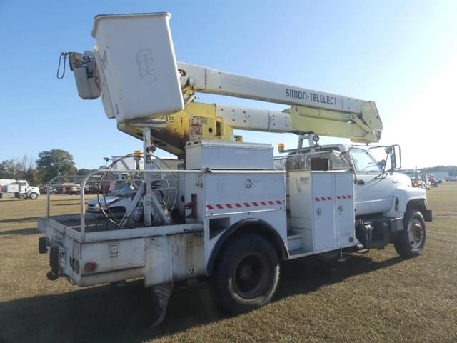 Image of GMC Topkick equipment image 2