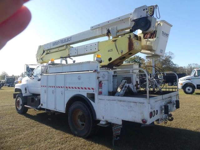 Image of GMC Topkick equipment image 3