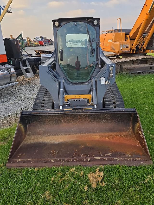 Image of John Deere 325G equipment image 1