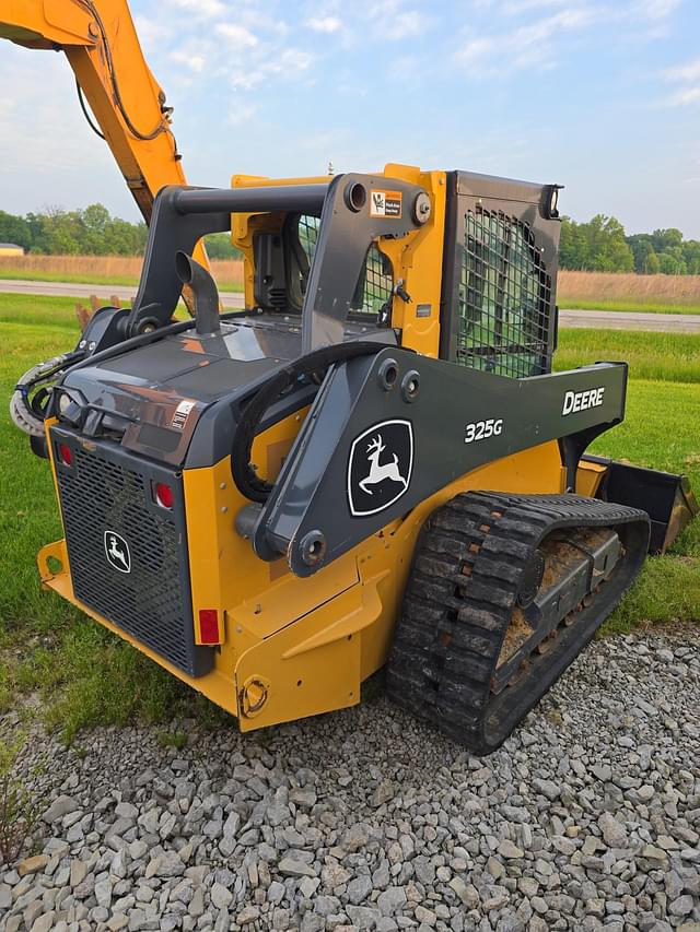 Image of John Deere 325G equipment image 4
