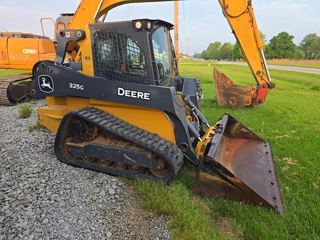 Image of John Deere 325G equipment image 3