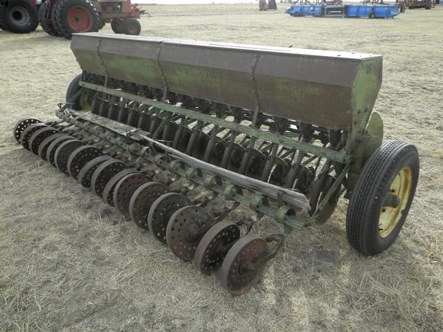 Image of John Deere Van Brunt equipment image 2