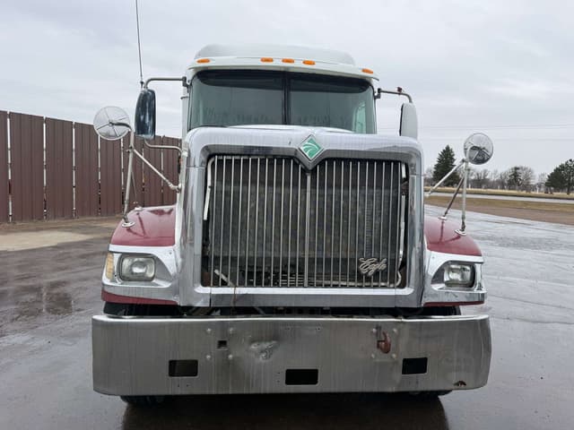 Image of International 9900I equipment image 4