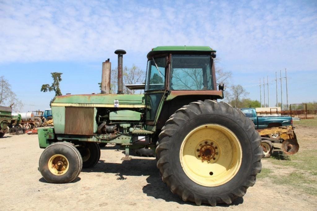 John Deere 4640 Equipment Image0