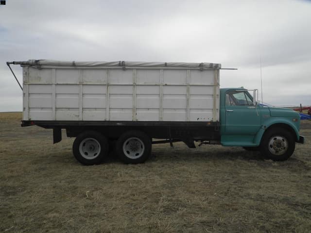 Image of Chevrolet C50 equipment image 3