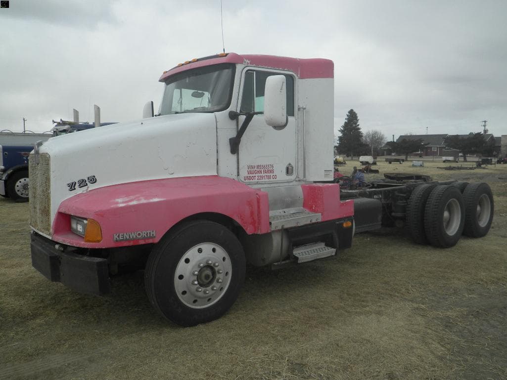 Image of Kenworth T600 Primary image