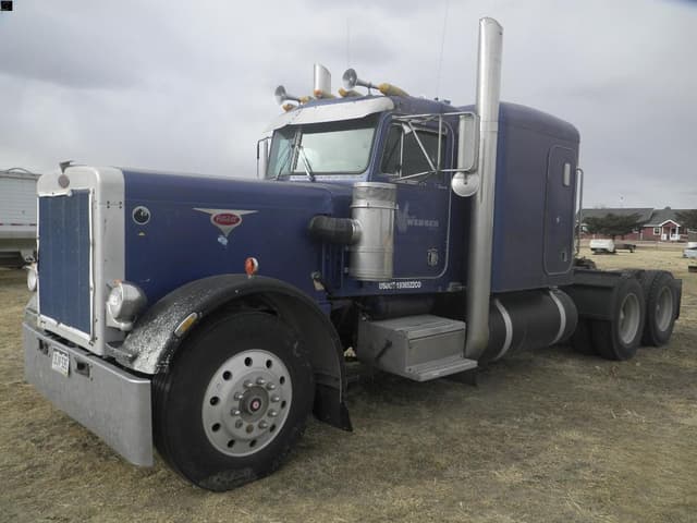 Image of Peterbilt 359 equipment image 2