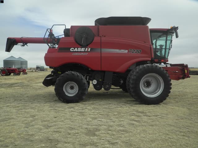 Image of Case IH 7230 equipment image 3