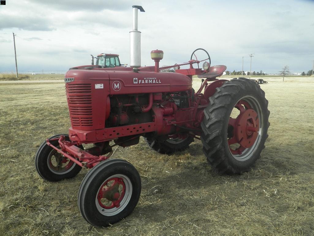 1952 Farmall M Equipment Image0